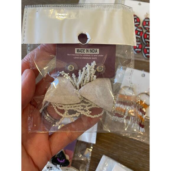 Lot of NEW Seeded Earrings Football + Fall - Picture 4 of 5